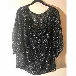 ✨Torrid Sheer Heart Print Blouse!